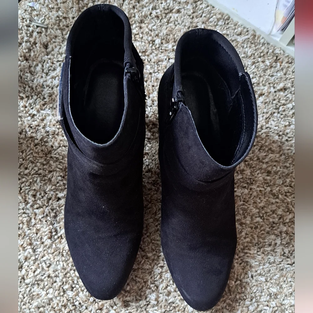 Kelly & Katie Black Buckle Heeled Booties Size 10